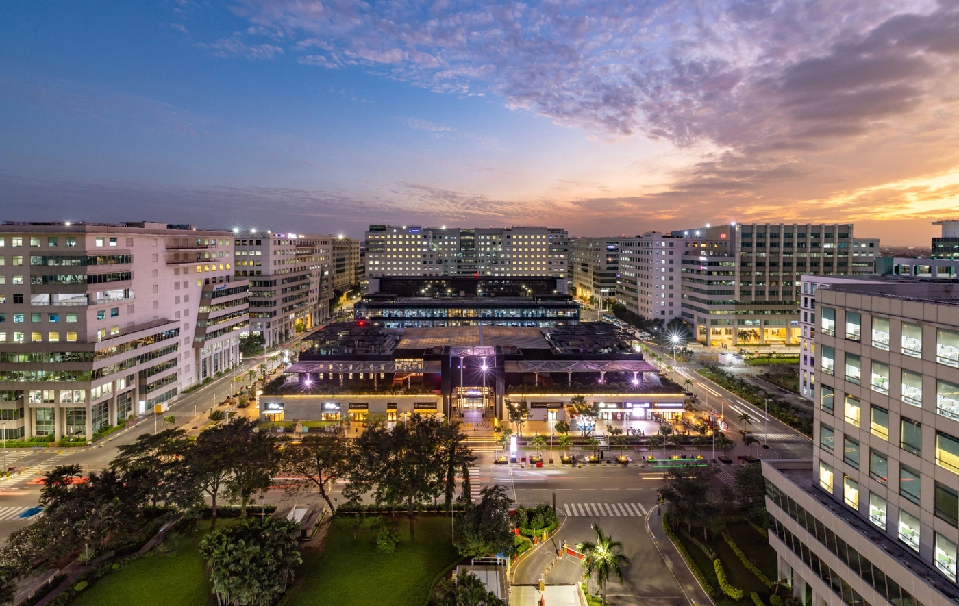DLF Cybercity, Chennai — photograph by Parwez K